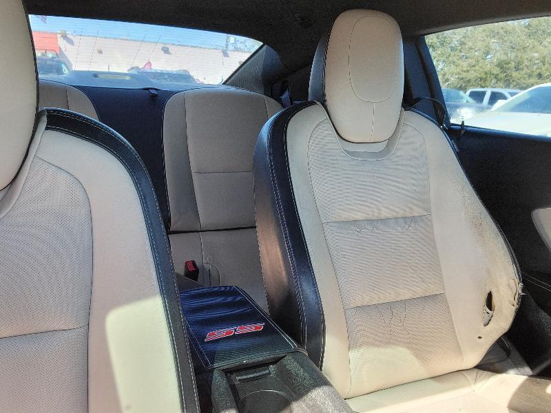 Chevrolet Camaro 2LT Coupe 2011