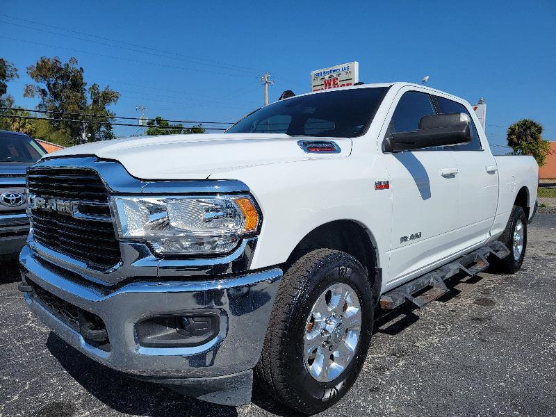 RAM 2500 Big Horn 4x2 Crew Cab 8' Box 2022