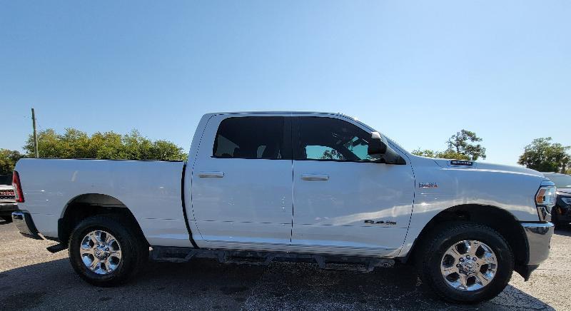 RAM 2500 Big Horn 4x2 Crew Cab 8' Box 2022