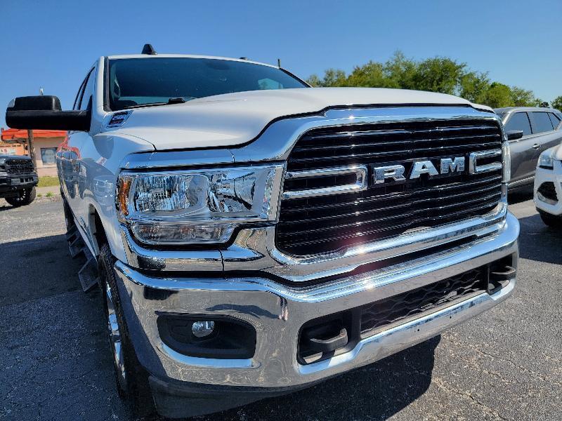 RAM 2500 Big Horn 4x2 Crew Cab 8' Box 2022