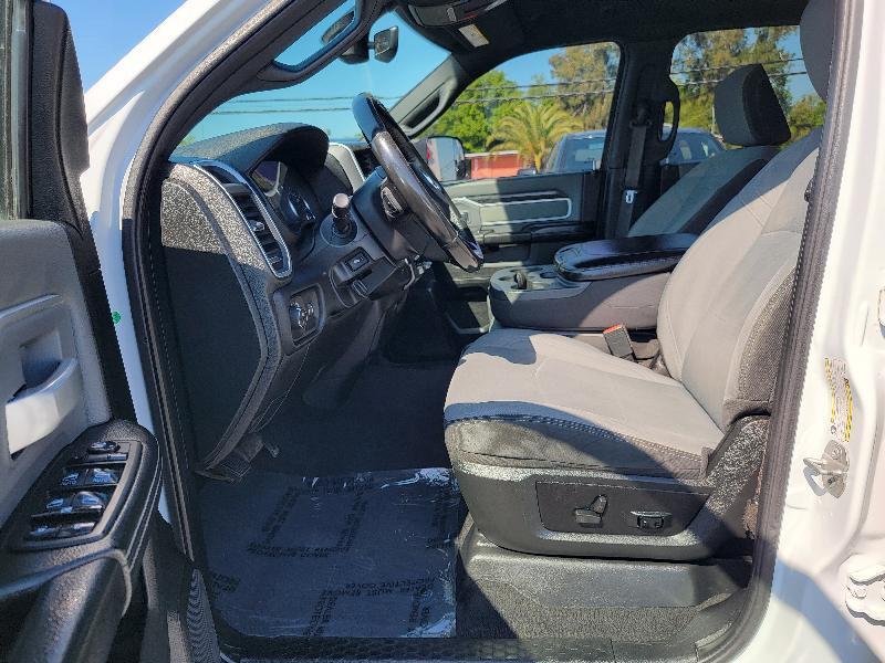 RAM 2500 Big Horn 4x2 Crew Cab 8' Box 2022