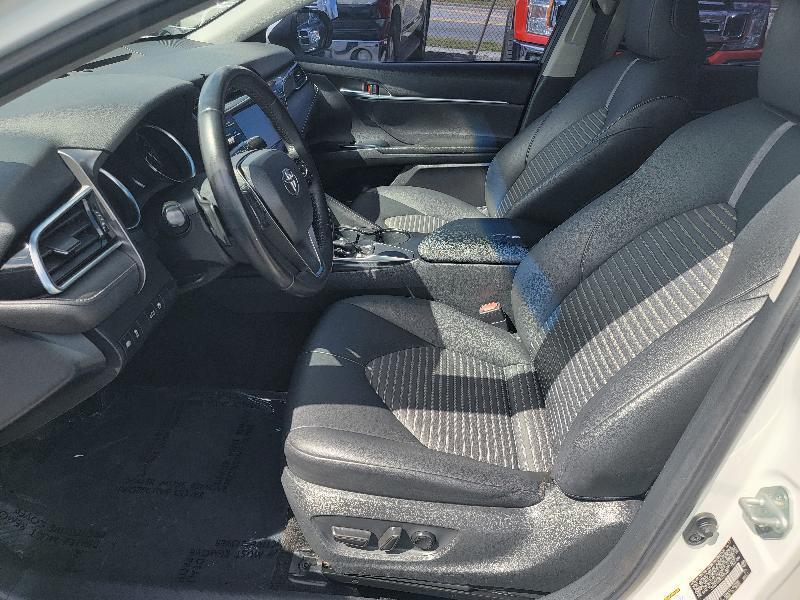 Toyota Camry SE 2018