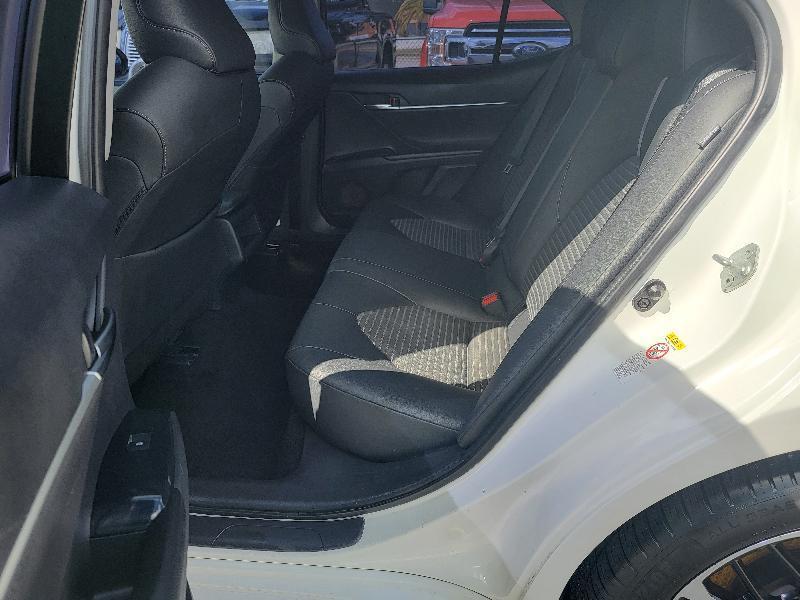 Toyota Camry SE 2018