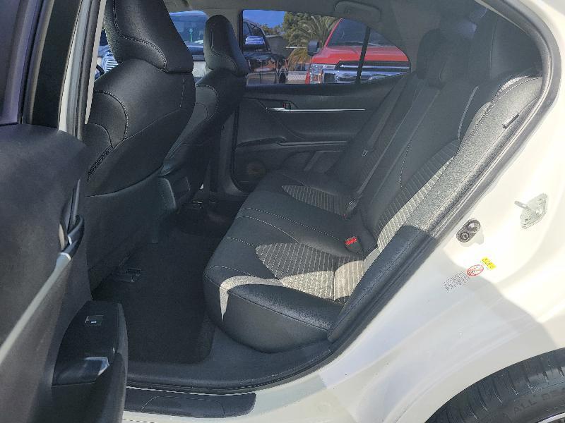 Toyota Camry SE 2018