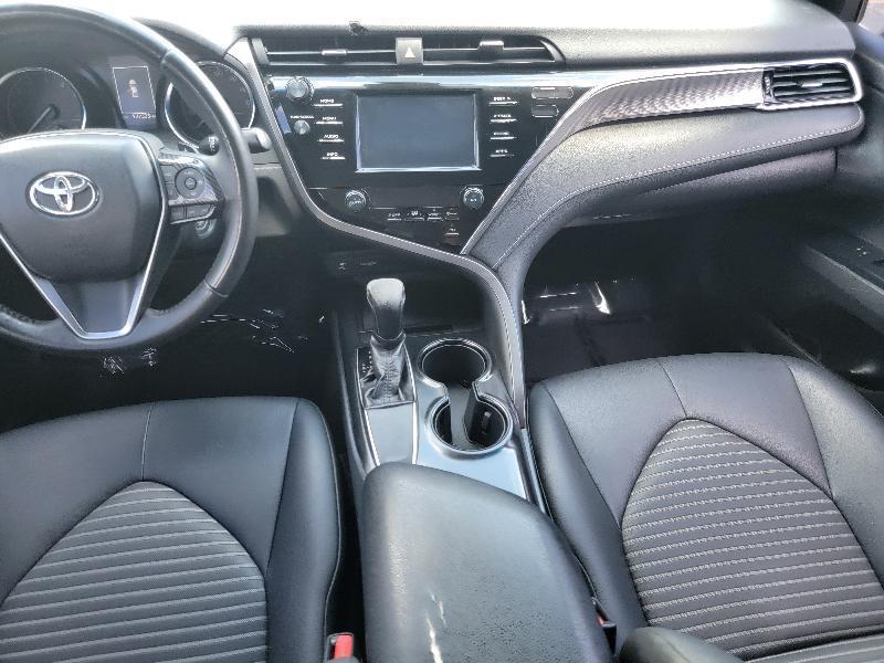 Toyota Camry SE 2018