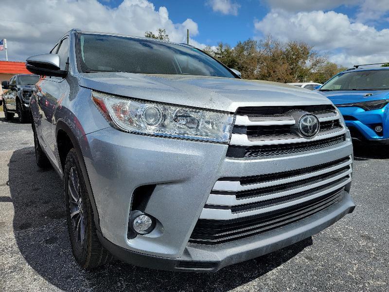 Toyota Highlander XLE FWD V6 2019