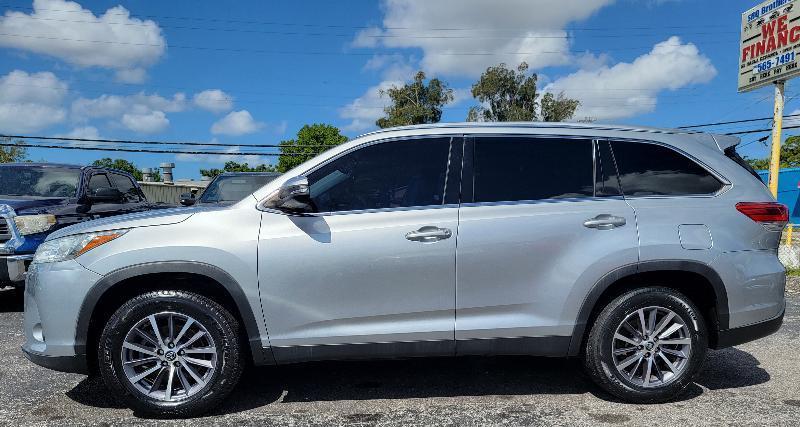 Toyota Highlander XLE FWD V6 2019
