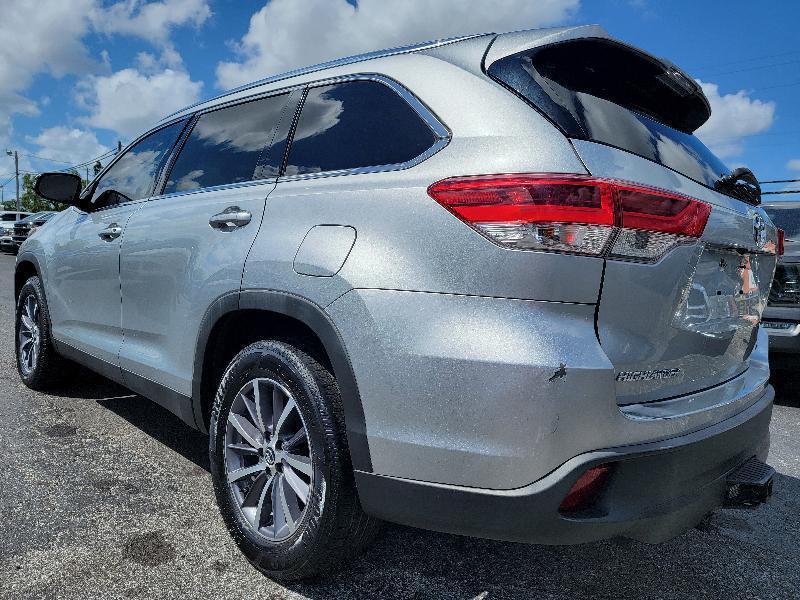 Toyota Highlander XLE FWD V6 2019