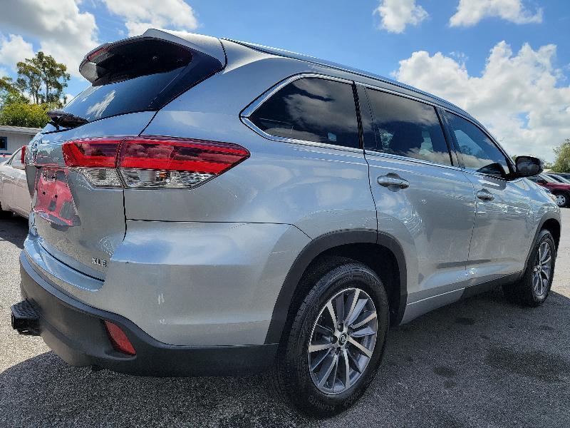 Toyota Highlander XLE FWD V6 2019