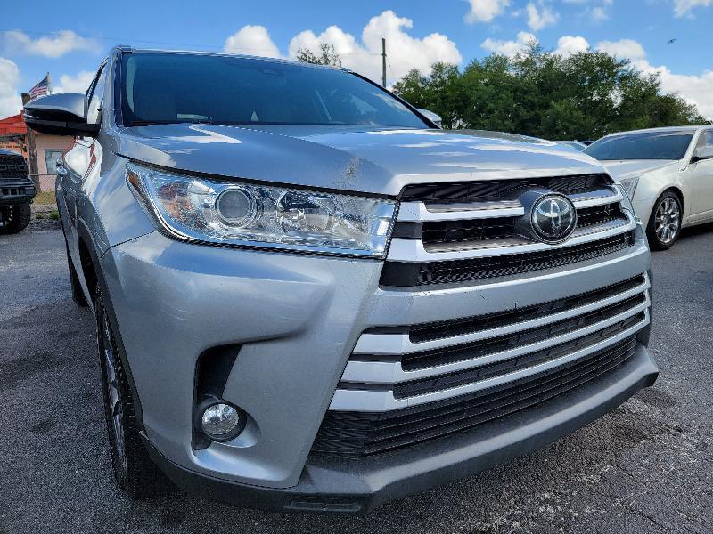 Toyota Highlander XLE FWD V6 2019