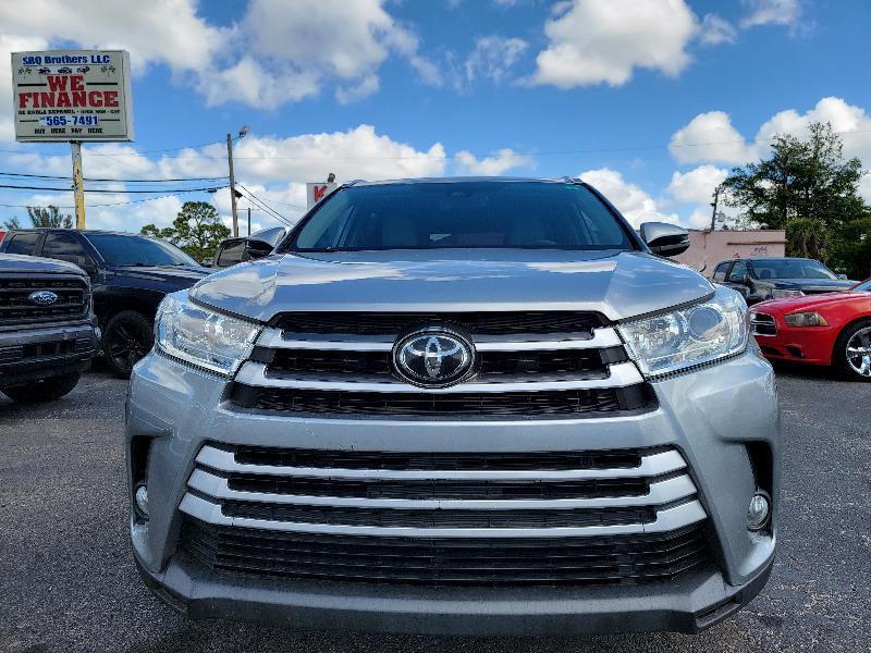 Toyota Highlander XLE FWD V6 2019