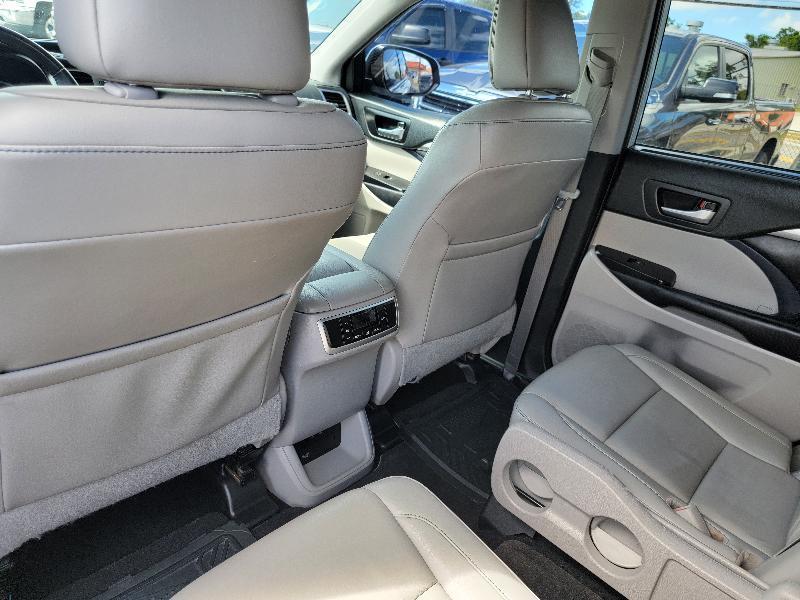 Toyota Highlander XLE FWD V6 2019