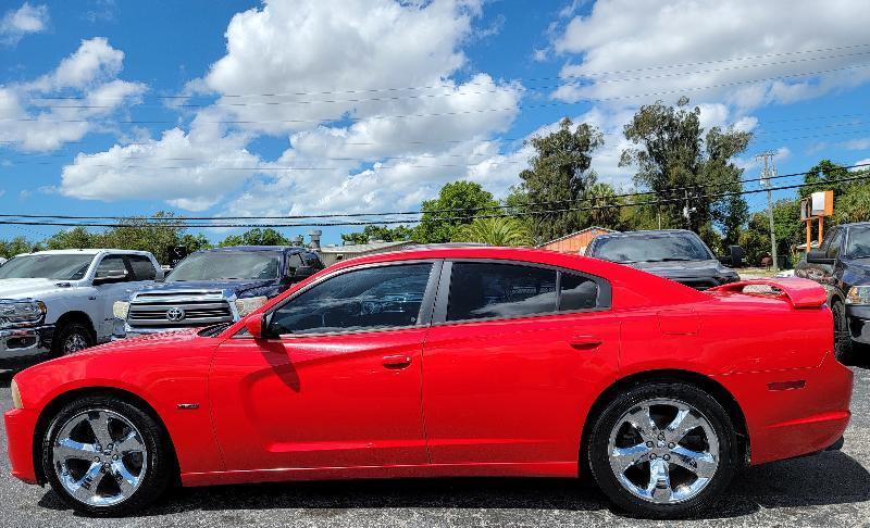 Dodge Charger 4dr Sdn RT Plus RWD 2014