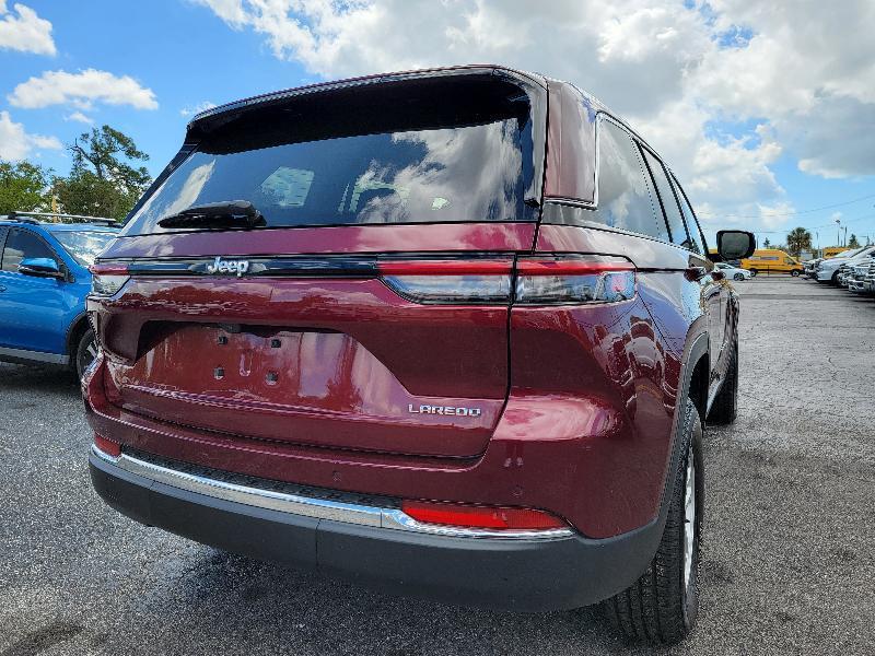 Jeep Grand Cherokee Laredo E 2WD 2022