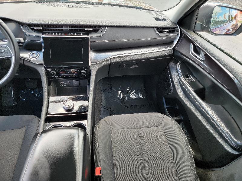 Jeep Grand Cherokee Laredo E 2WD 2022