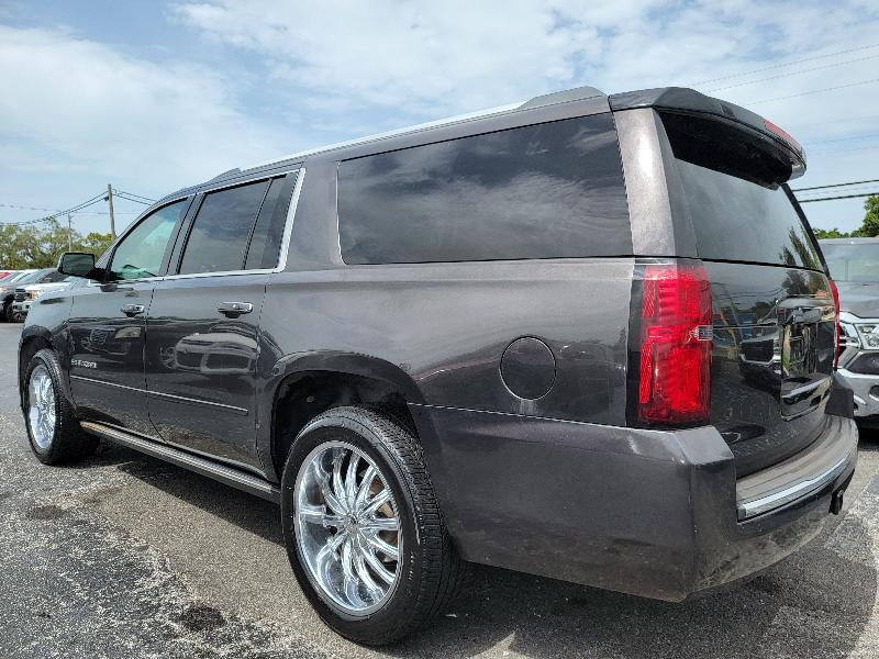 Chevrolet Suburban Premier 4WD 2017