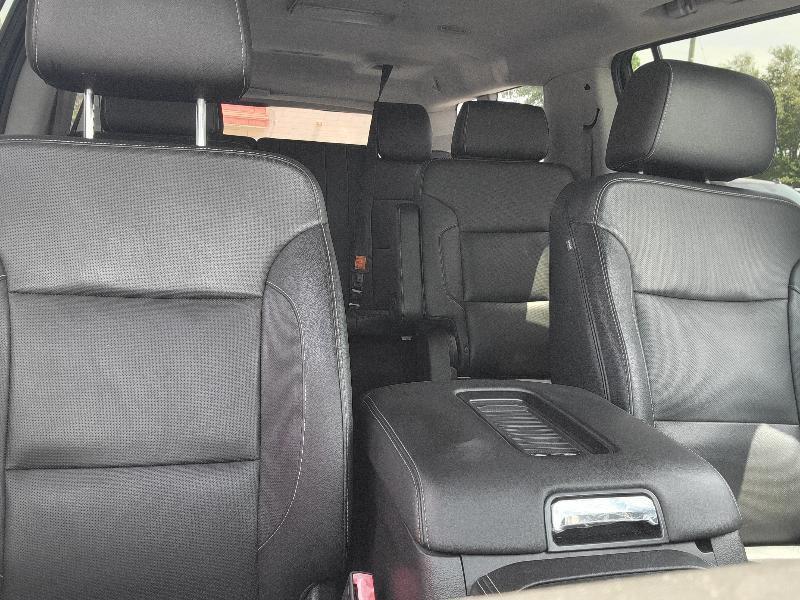 Chevrolet Suburban Premier 4WD 2017