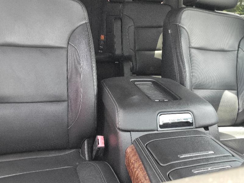 Chevrolet Suburban Premier 4WD 2017