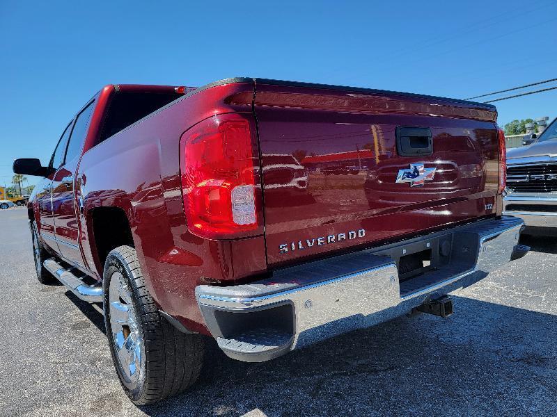 Chevrolet Silverado 1500 4WD Crew Cab 143.5" Custom 2017