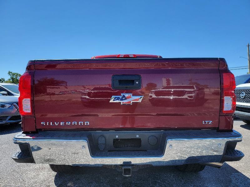 Chevrolet Silverado 1500 4WD Crew Cab 143.5" Custom 2017