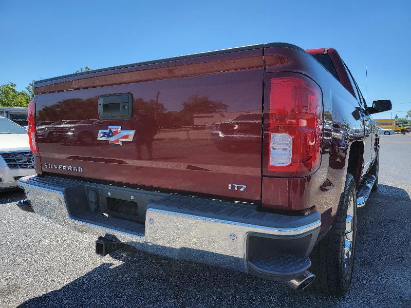Chevrolet Silverado 1500 4WD Crew Cab 143.5" Custom 2017