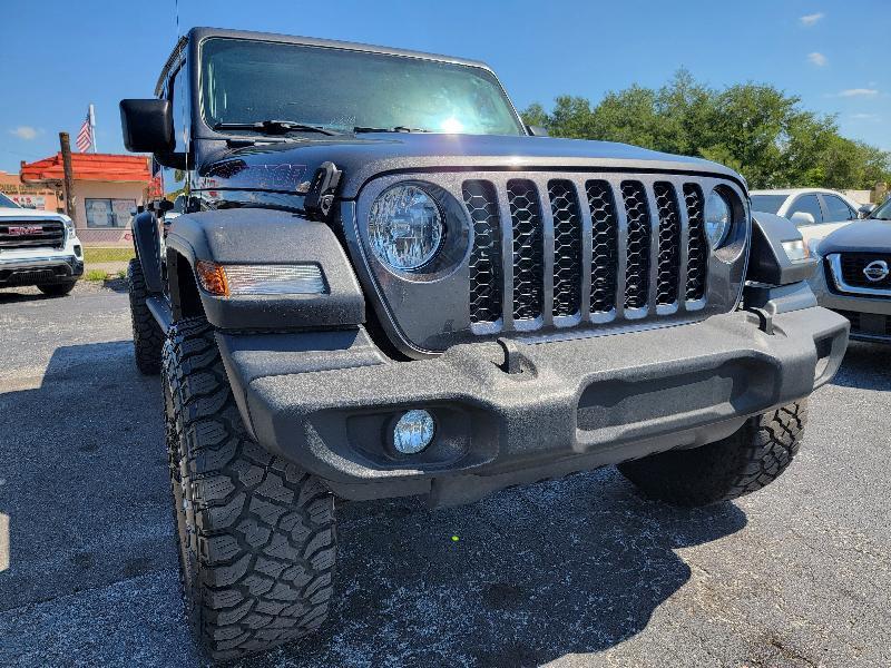 Jeep Gladiator Sport Crew Cab 4WD 2020