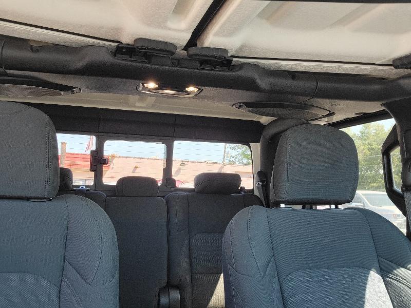 Jeep Gladiator Sport Crew Cab 4WD 2020