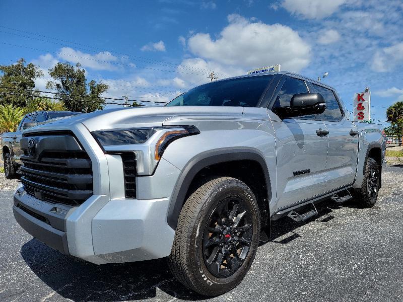 Toyota Tundra  2024