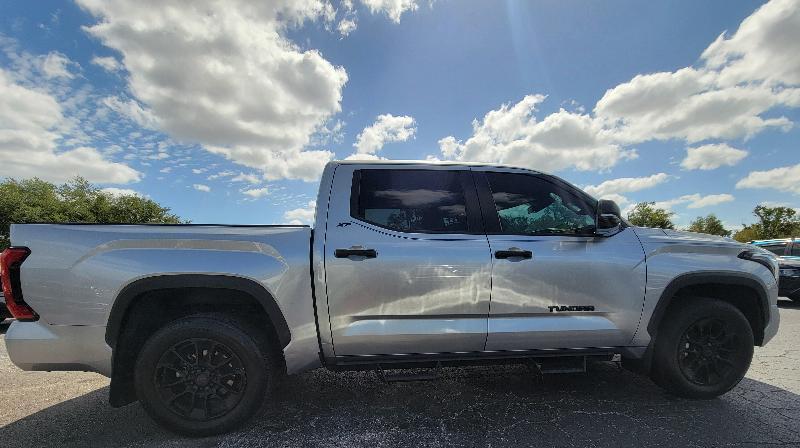 Toyota Tundra  2024