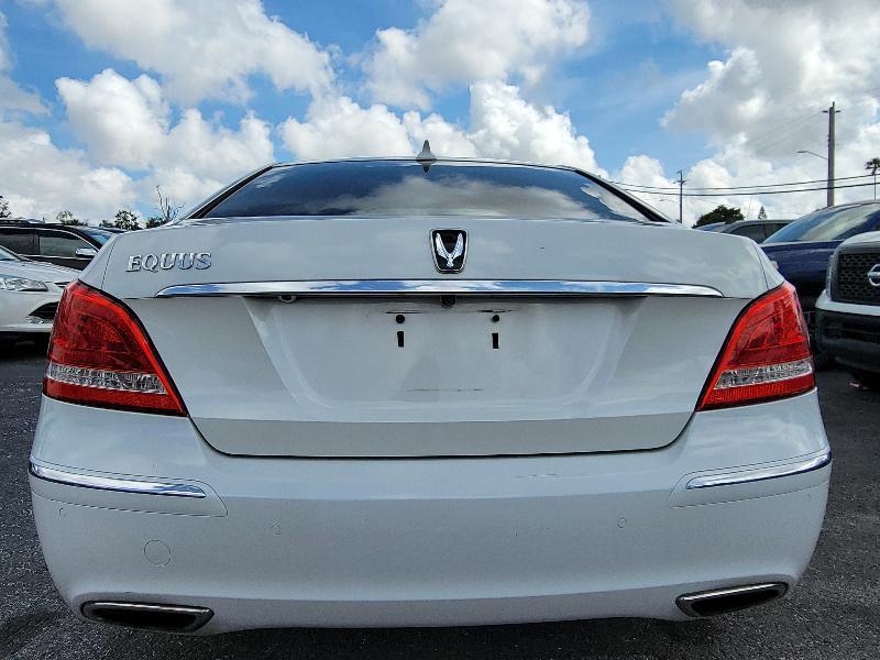 Hyundai Equus Signature 2013
