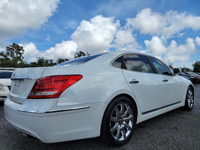 Hyundai Equus Signature 2013