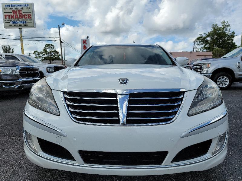 Hyundai Equus Signature 2013