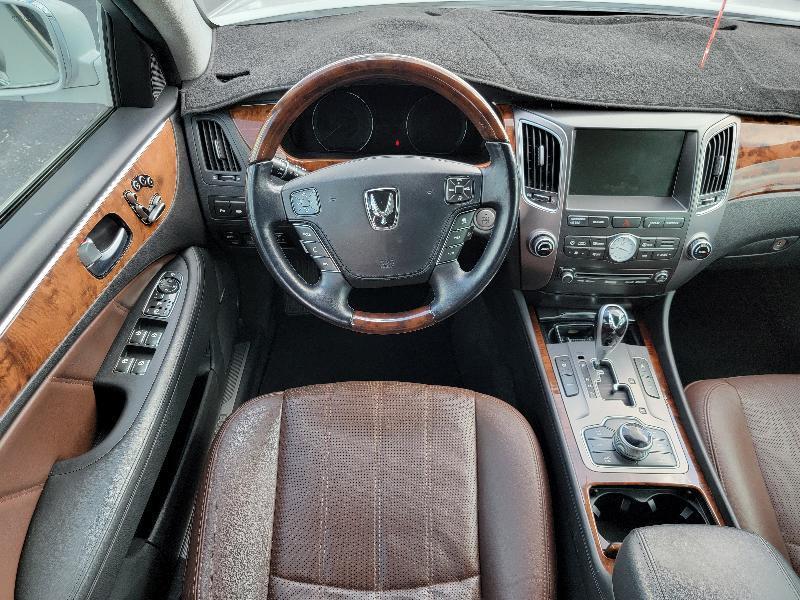 Hyundai Equus Signature 2013