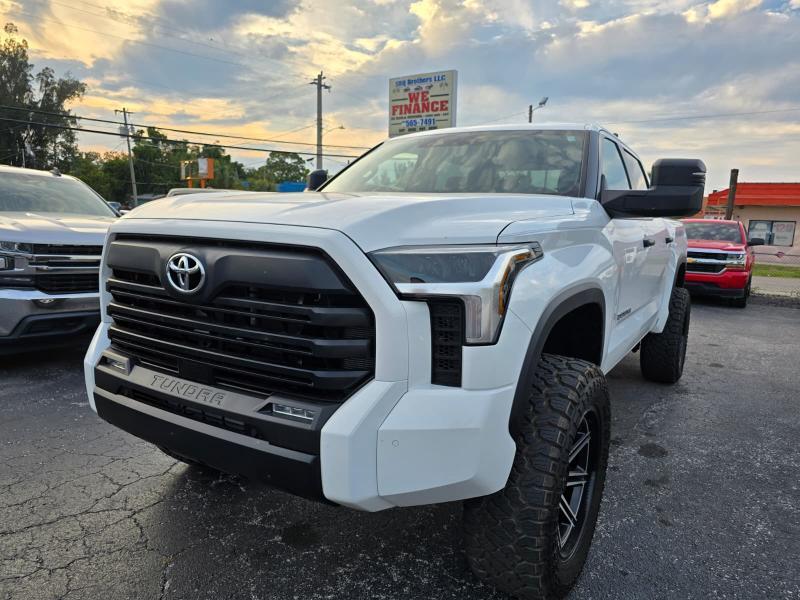 2025 Toyota Tundra SR5 CrewMax 2WD