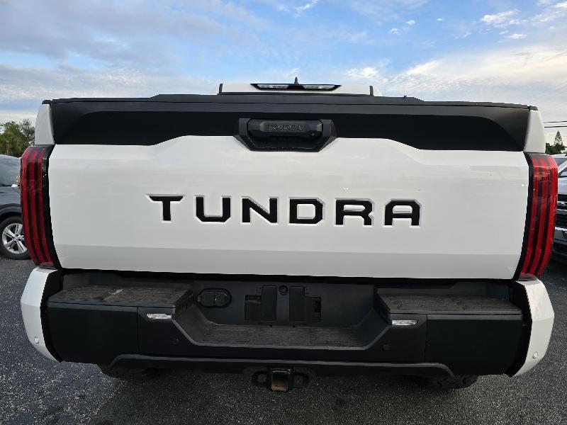 Toyota Tundra SR5 CrewMax 2WD 2025