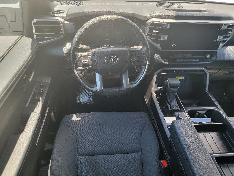 Toyota Tundra SR5 CrewMax 2WD 2025