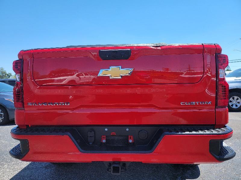 Chevrolet Silverado 1500 Custom Crew Cab 2WD 2022