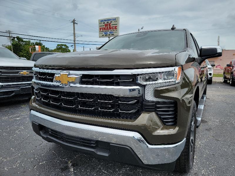 2023 Chevrolet Silverado 1500 LT Crew Cab 2WD