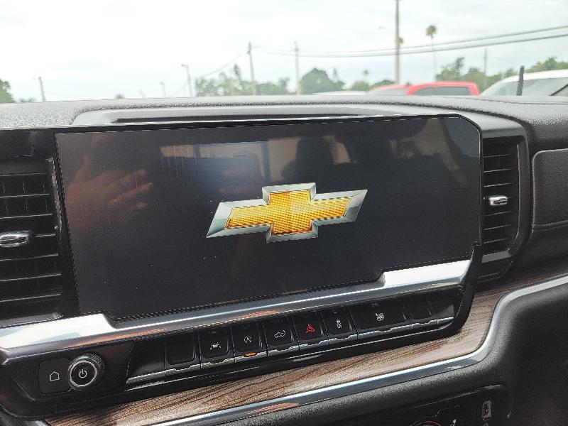 Chevrolet Silverado 1500 LT Crew Cab 2WD 2023