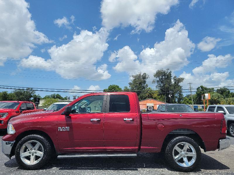 RAM 1500 SLT Quad Cab 2WD 2015