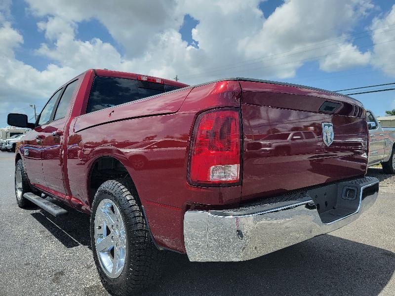 RAM 1500 SLT Quad Cab 2WD 2015