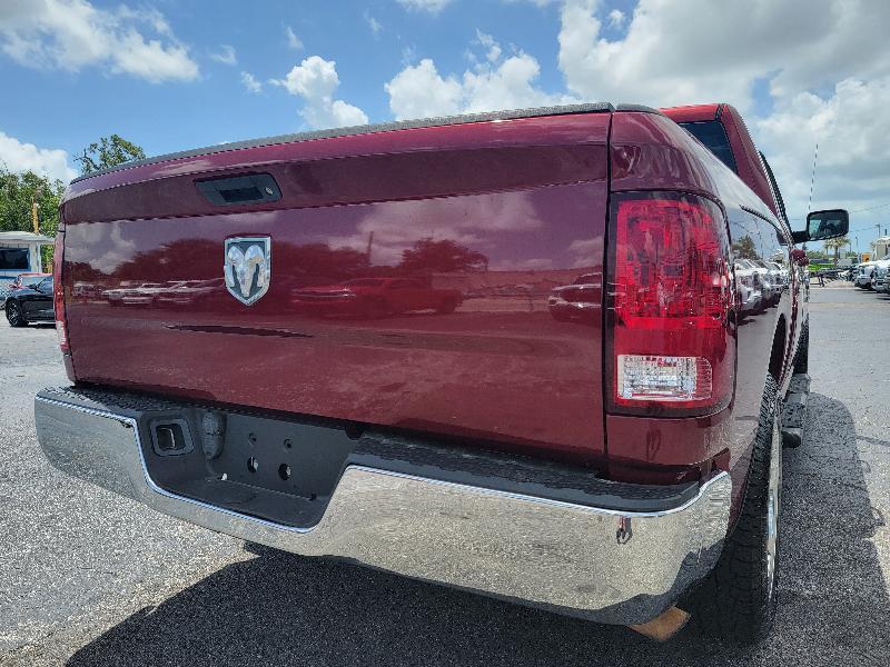 RAM 1500 SLT Quad Cab 2WD 2015