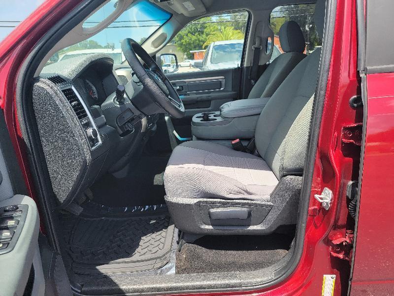 RAM 1500 SLT Quad Cab 2WD 2015