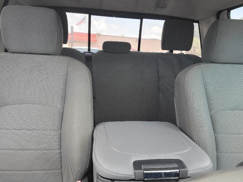 RAM 1500 SLT Quad Cab 2WD 2015