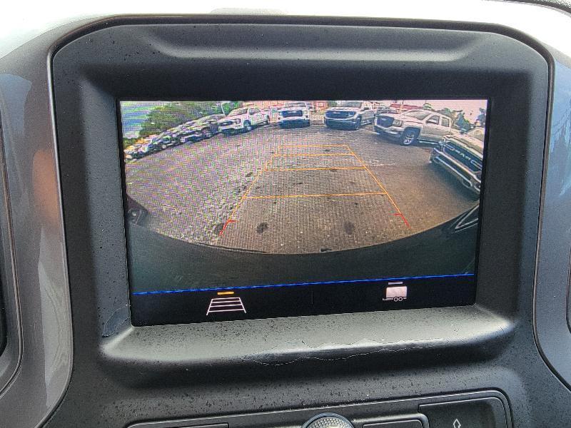 Chevrolet Silverado 1500 Custom Crew Cab Short Box 2WD 2021