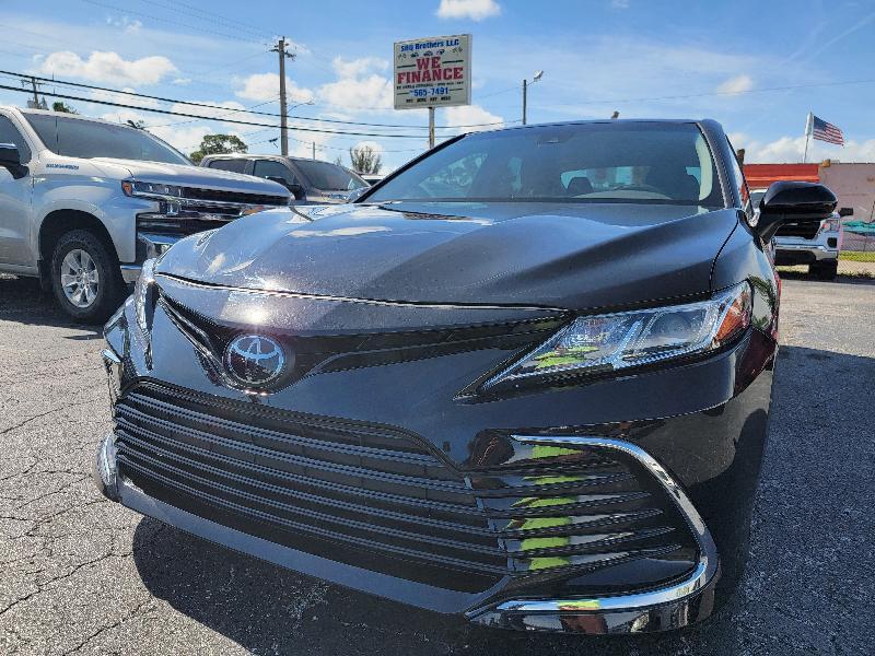 Toyota Camry LE 2023