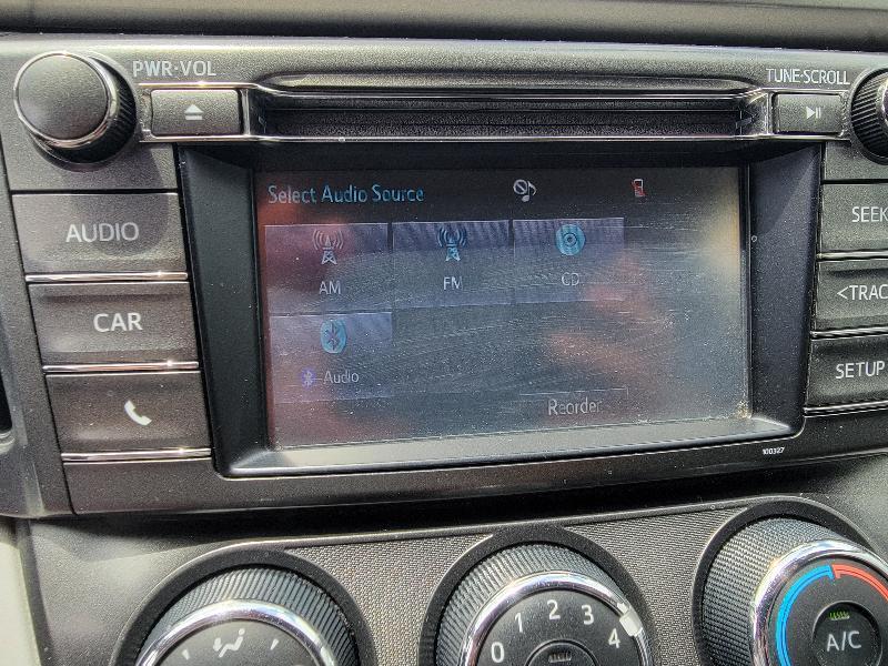 Toyota RAV4 LE FWD 2015