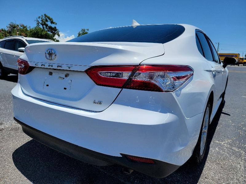 Toyota Camry XLE 2019