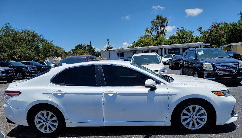 Toyota Camry XLE 2019
