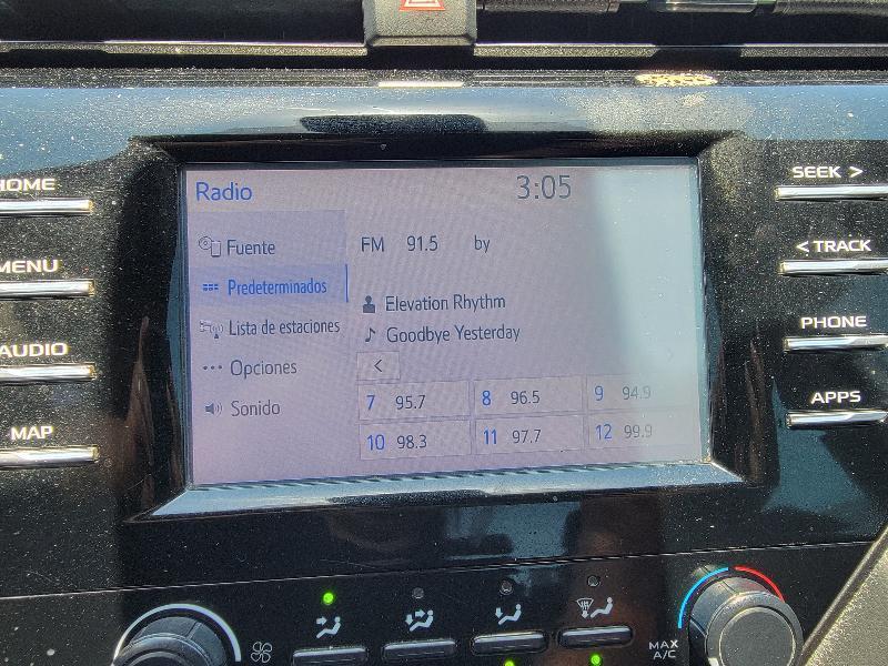 Toyota Camry XLE 2019